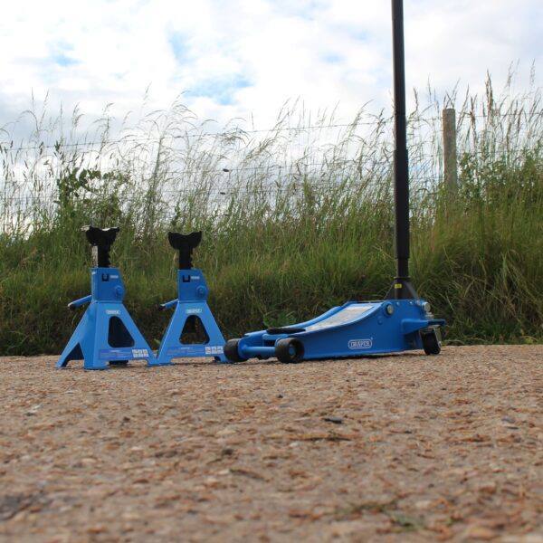 Low Profile Trolley jack and axle stands or £200
