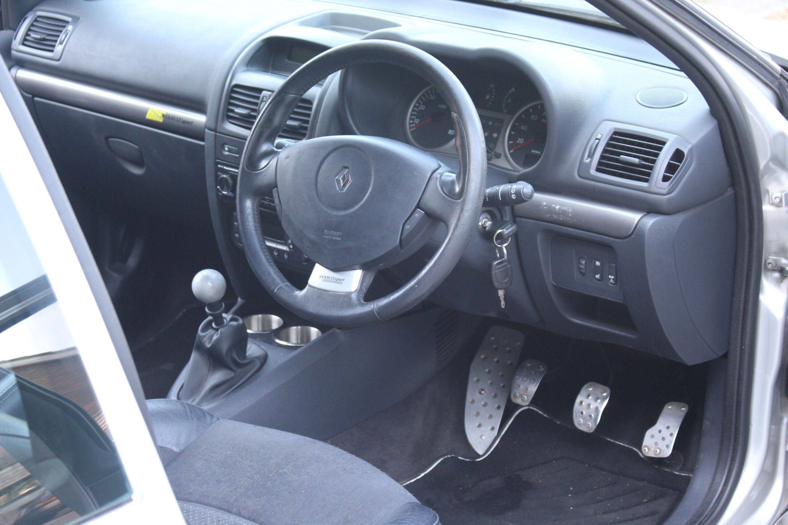 Renault Clio 182 - Image 23